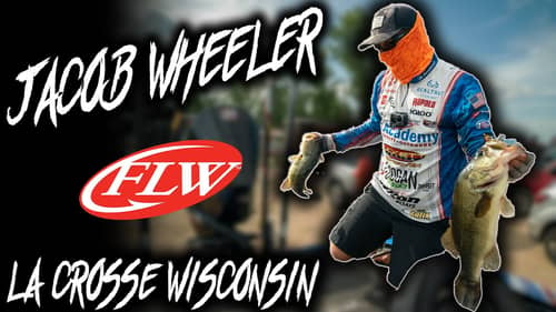 Topwater Fishing on the Mississippi River | 2020 FLW Super-Tournament