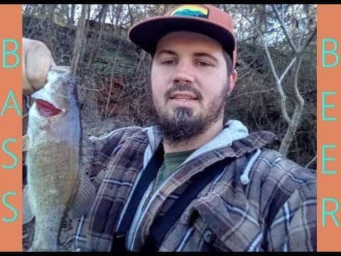 Fishing for Small Mouth on Christmas Eve  ||CREEK FISHING||