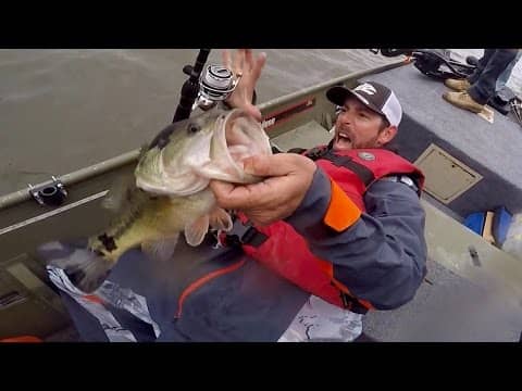 GOING IKE!!!  Jon Boat Bass Fishing at the "Woody Hole" (Ep. #9)