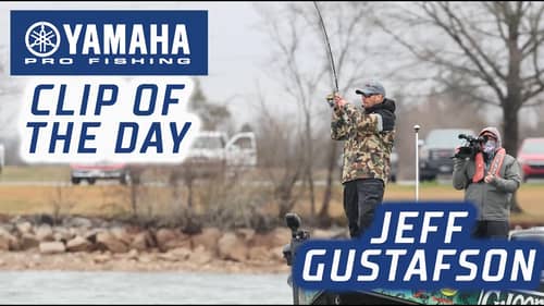 Yamaha Clip of the Day - Gussy strikes GOLD with Bronze Smallmouth!