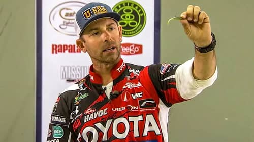 Are You Fishing the WRONG HOOK?!? Bass Rigging SECRETS REVEALED!