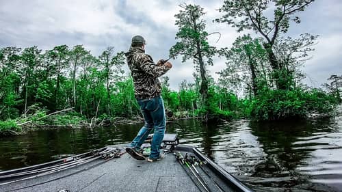 Shallow FLOODED Trees Were LOADED With AGGRESSIVE Feeding BASS!!! || Spring River Fishing