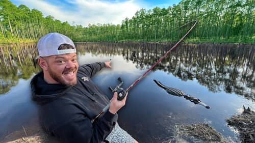 Fishing HIDDEN Florida Swamp for BIG FISH!