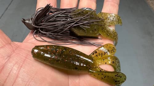 Jigs vs. Soft Plastics…THIS Is How You Decide Which One To Use…