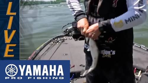 Yamaha Clip of the Day: Davis staying strong on his home lake
