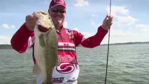 Fishing with Bladed Swim Jigs (like a Chatterbait)