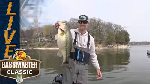 CLASSIC: Luke Palmer jumps to the top with a Grand Lake grown one
