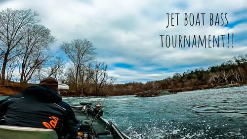 SEARCHING For GIANT SMALLMOUTH BASS In JET BOAT Only BASS TOURNAMENT !!