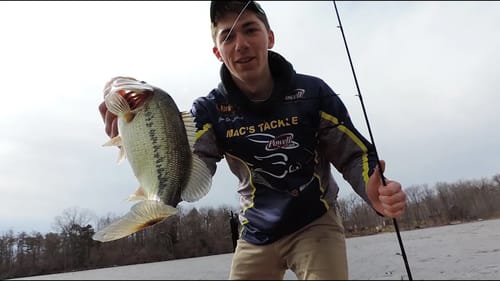 Bass Fishing Super Cold Water (Part 2)