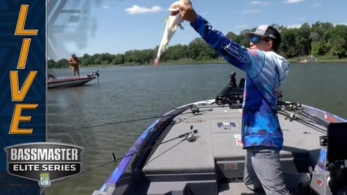McKinney makes huge strides late on Day 1 at Harris Chain