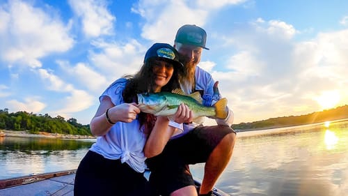 14,000 SUBSCRIBERS!!! TEACHING MY WIFE TO FISH A SWIMJIG!!!