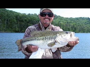 Lake Guntersville RoadTrip 2012 | Bass Fishing | Big Fish Video