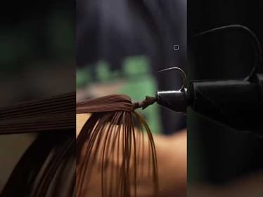 Tying Jigs with Holiday Vibes 🧵🎄 #bassunion #bassunionjigs #bassunionguideservice