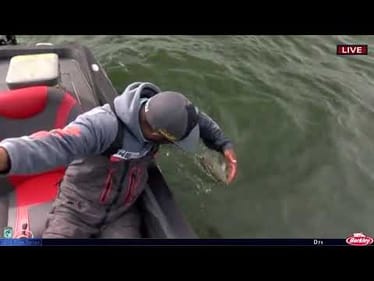 Mark Daniels Jr. boats a big one on Lake Oahe