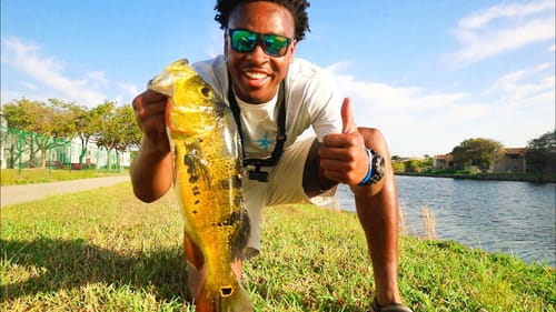 I CAUGHT MY FIRST EVER PEACOCK BASS! (SOUTH FLORIDA EP. 1)