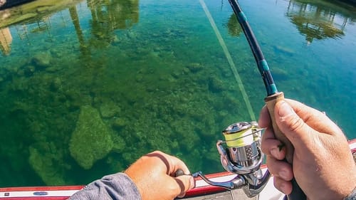 Ultra Clear Water Fishing For BIG Bass!