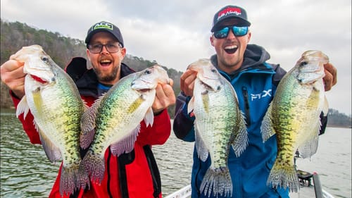 MASSIVE CRAPPIE Are Hiding Deep In The RIVER!! Catching BIG FISH!