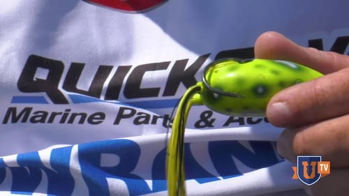 How to Fish for BIG BASS with Frogs in Grass Mats - Powroznik