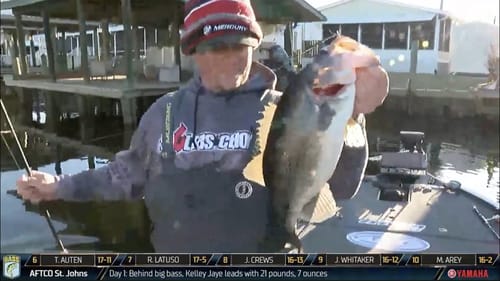 LIVE: Whitaker lands a good fish to start Day 2 at the St. Johns River