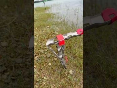 Fishing With A Automatic Hook Setting Rod Holder! #fishing