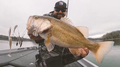 Winter Fishing Tips When The Fishing Is TOUGH!