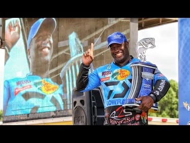 Ish Monroe wins at Mississippi River
