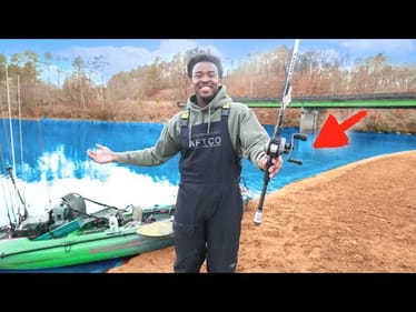This River is LOADED w/ Bass (Winter Bass Fishing)