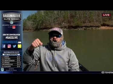 Jesse Wiggins turns his day around on Lake Martin