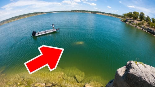 Bass Fishing HUGE Rocks in Clear Water