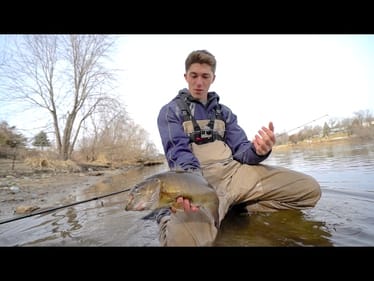 Fishing in the Dead of Winter -- Mississippi River Smallmouth