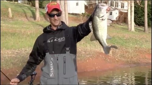 Hartwell: Early Day 3 action at Bassmaster Elite