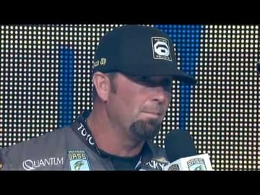 Gerald Swindle makes the 2012 Classic crowd chuckle