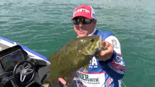 LIVE: Rojas' last-minute 2-pounder