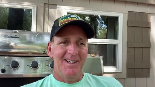 How do Pro Anglers Go To The Bathroom On The Water?