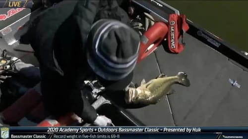 Hank Cherry lands a Guntersville big bass to extend unofficial lead