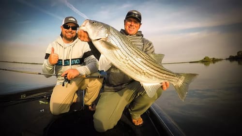 Throwing Bass Lures For BIG FISH!