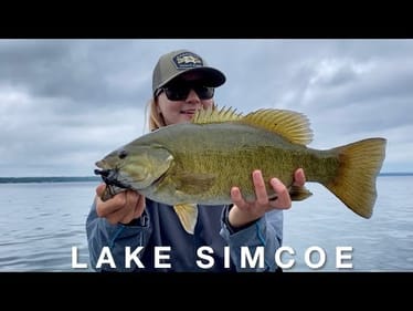 Smallmouth Fishing on Lake Simcoe! (Hair jig)