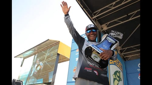 Mark Daniels Jr. wins first Bass Elite title
