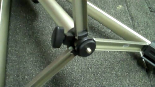 How to mount a tripod on a boat
