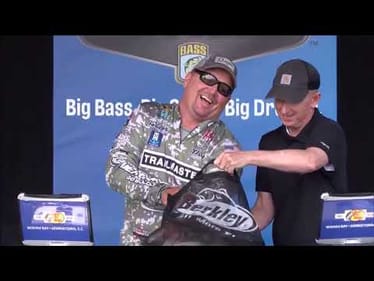 2019 Bassmaster Elite at Winyah Bay weigh-in - Saturday