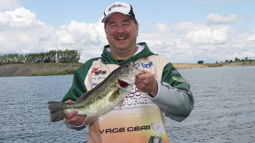 Seasonal Habits of Largemouth Bass | How To | Bass Fishing