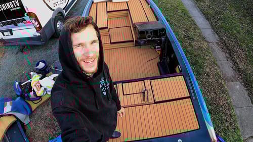 30 Year Old Gambler Bass Boat Restoration UPDATE! I Installed Seadek, Replaced Livewell Pumps & More