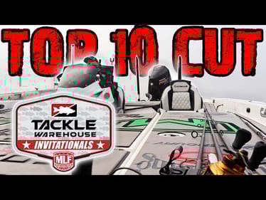 Looking For BIG BASS on Day 2! MLF TWI CHAMPIONSHIP Fishing on the Mississippi River!