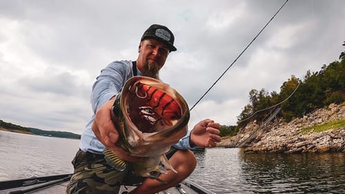 THEY WERE INHALING IT! CHOKING THE CHEETO! RECOGNIZED ON THE WATER! (Square Bill Crankbait Fishing)