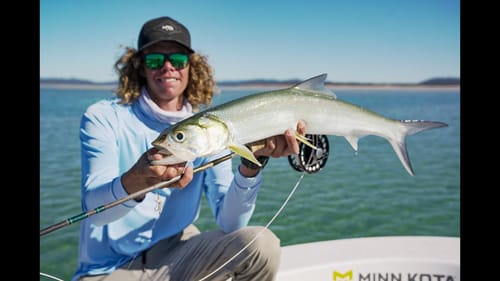 Fly Fishing the Flats - Giant Herring w/ Saltwater Prodigy