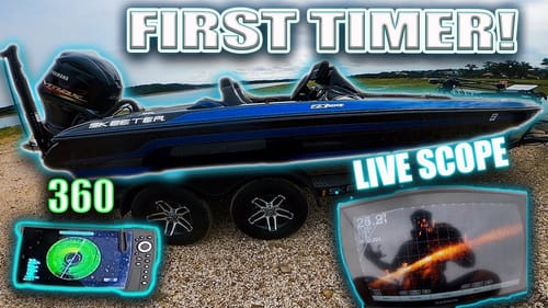 First Solo Mission On My New Boat, LIVE SCOPE, 360, Snakes, Schooling Bass & MORE!