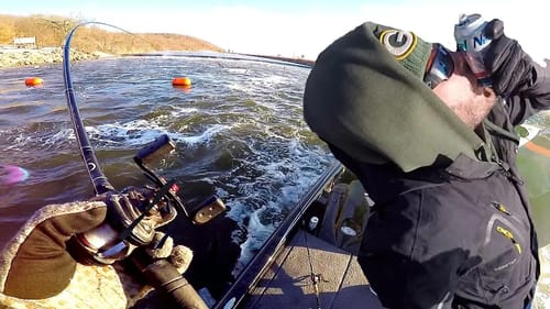 Spillway Fishing Challenge w/ My NEW ASSISTANT!!