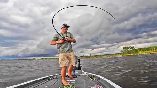 HOOKED UP!! BASS TOURNEY On HEADWATERS LAKE, FLORIDA!!