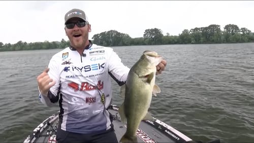 Bassmaster LIVE: Day by Day at Lake Guntersville