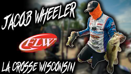 Topwater Fishing on the Mississippi River | 2020 FLW Super-Tournament